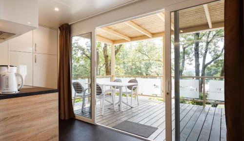 Premium Two-Bedroom Mobile Home with Terrace