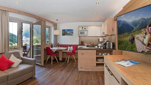 One-Bedroom Apartment with View