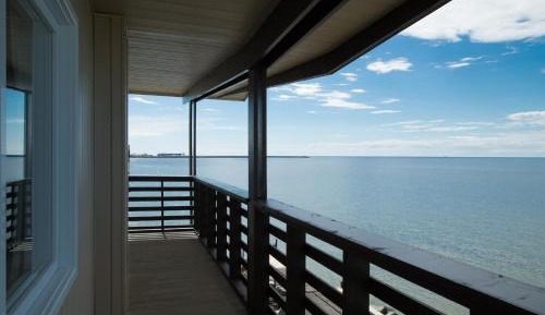 Queen Room with Balcony and Sea View