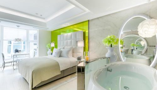 Deluxe Double Room with Private Garage