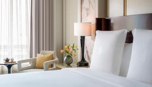 Premier King Room