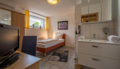 Economy Single Room