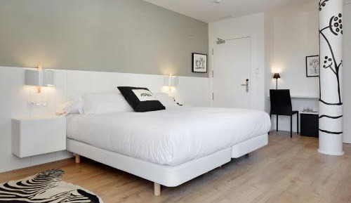 Deluxe Double Room with Terrace