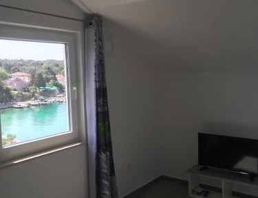 One-Bedroom Apartment with Balcony