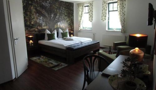 Large Double Room