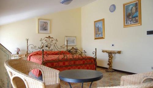Economy Quadruple Room