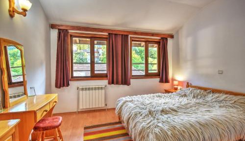Double Room with Mountain View