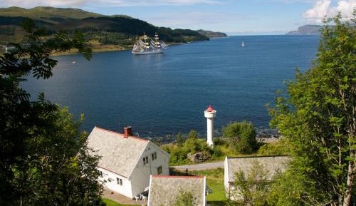 Twin Room with Private External Bathroom