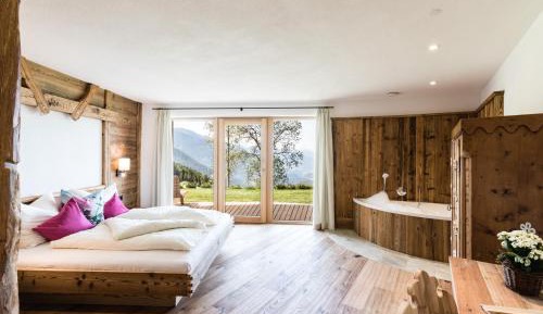 Suite with Garden View