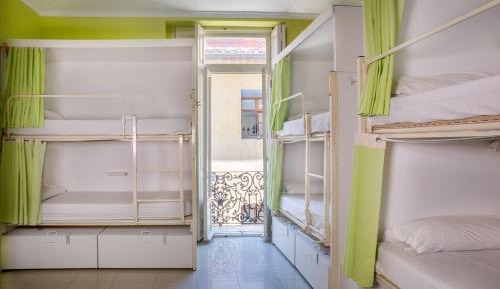 Bed in 8-Bed Mixed Dormitory Room