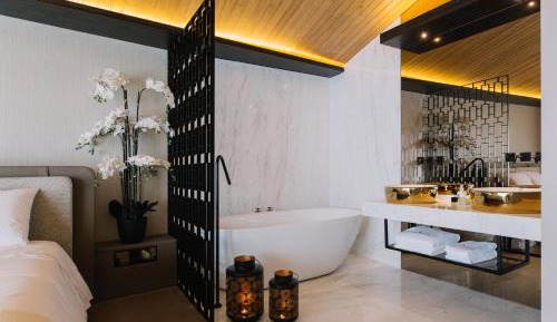 Junior Suite with Balcony