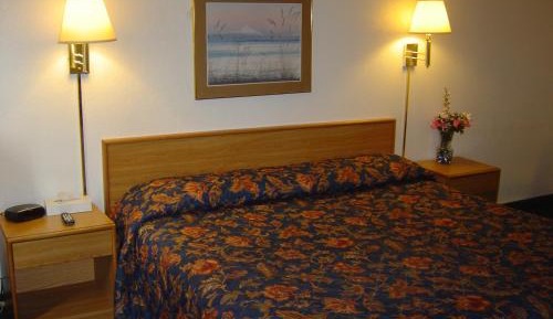 King Room - Non-Smoking