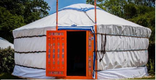 Yurt (2 Adults)