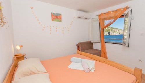 Triple Room with Balcony without Kitchen 