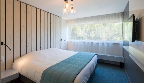 Suite with Garden View