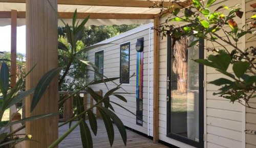 Mobile Home (6 Adults)