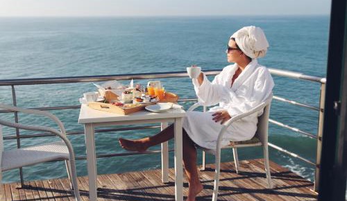 Double Room with Balcony and Sea View