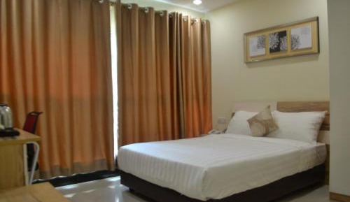 Deluxe Queen Room