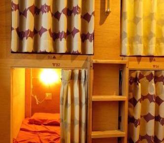 Bunk Bed in Mixed Dormitory Room