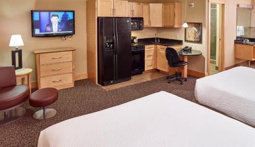 Executive Queen Room - Non-Smoking