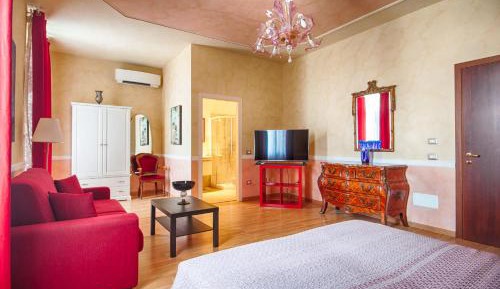 Deluxe Double Room with Balcony and River View