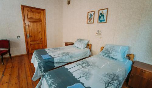 Large Twin Room