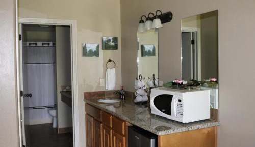 Standard Queen Room