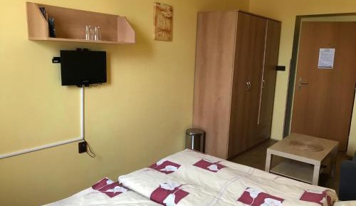 Double or Twin Room with Private Bathroom