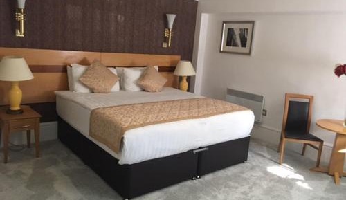Queen Suite