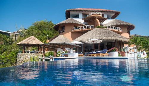Four-Bedroom Villa Oceanfront