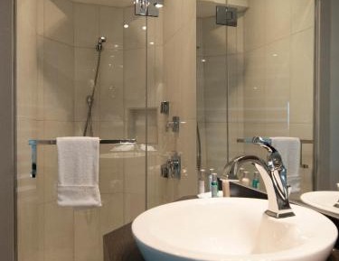 King Suite with Whirlpool