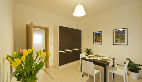 One-Bedroom Apartment (2 Adults)