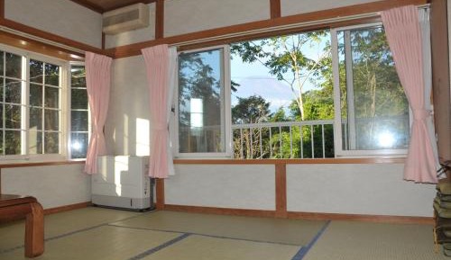 Japanese-Style Economy Quadruple Room 