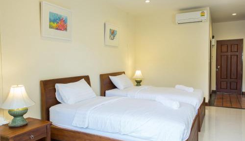 Superior Twin Room with Garden View