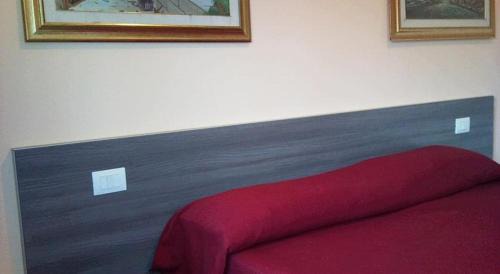 Single Room with Private External Bathroom