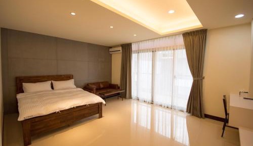 Large Double Room