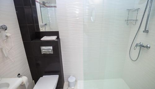 Large Single Room