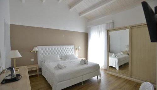 Superior Double or Twin Room with Garden View