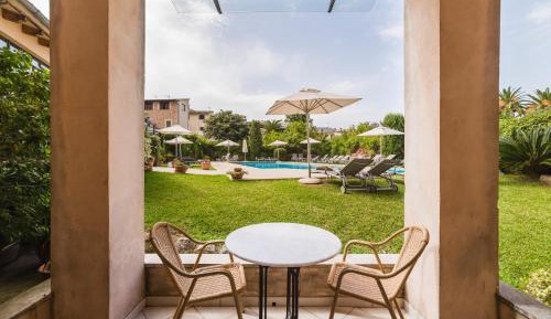 Double Room with Terrace - Ground Floor