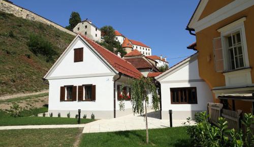 Apartment - Split Level