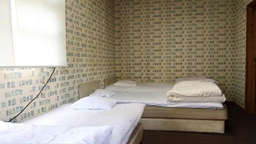 Twin Room with Shared Bathroom