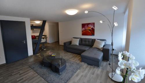 Holiday Home with Castle and Fountain Views (2-3 People)