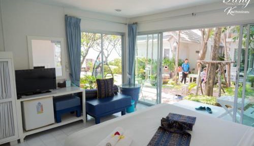 Deluxe Villa