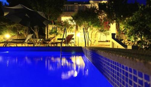 Four-Bedroom Villa with Private Pool and Sea View