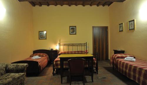 Quadruple Room with Private Bathroom