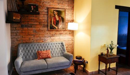 Apartment with Garden View