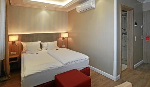 Comfort Double or Twin Room