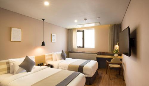 Standard Twin Room