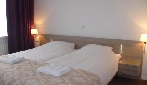 Comfort Twin Room with Bath