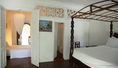 Three-Room Suite -10